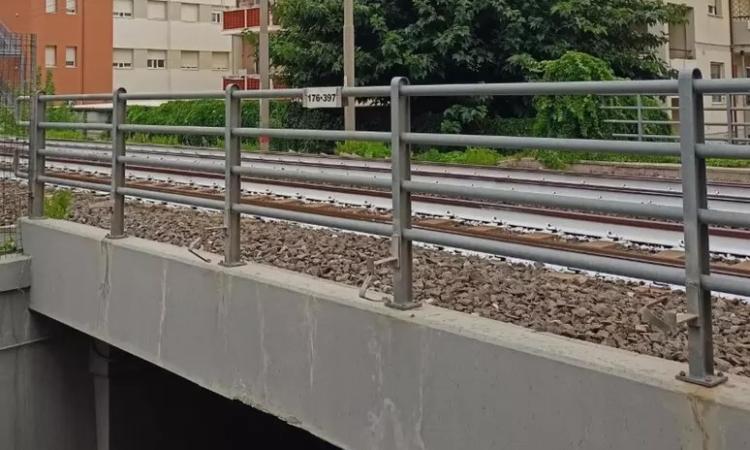 Treno investe una donna a Senigallia, traffico ferroviario bloccato e ritardi fino a un’ora