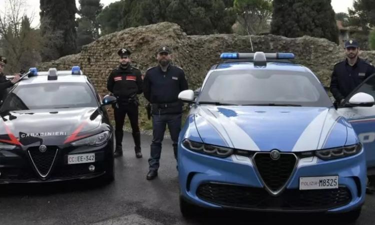 Choc in centro storico: aggredita e rapinata per 45 euro, arrestati due giovanissimi