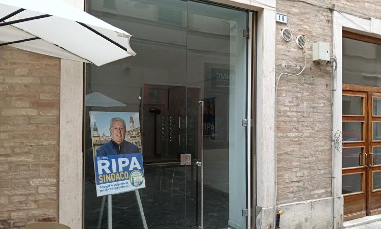 Macerata verso le elezioni: tra candidati che latitano il primo comitato elettorale è di Giordano Ripa Macerata verso le elezioni: tra candidati che latitano il primo comitato elettorale è di Giordano Ripa