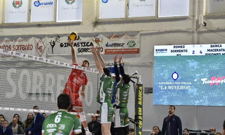 Brusca frenata, Sorrento si dimostra bestia nera e chiude 3-0 Brusca frenata, Sorrento si dimostra bestia nera e chiude 3-0