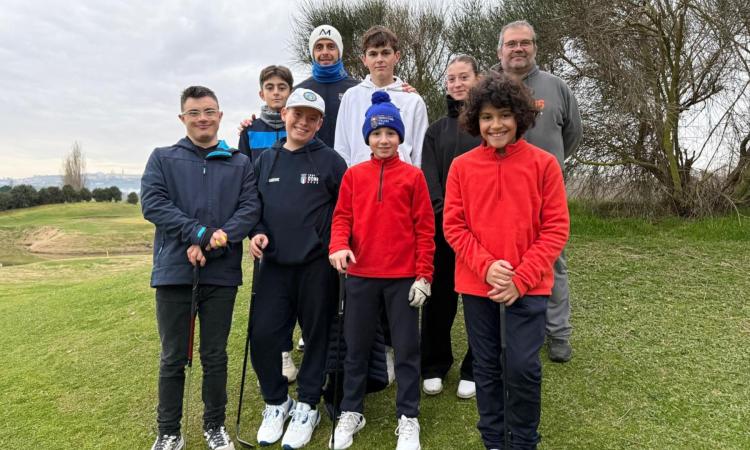 Porto Recanati diventa centro del golf giovanile marchigiano: al via il primo raduno tecnico Porto Recanati diventa centro del golf giovanile marchigiano: al via il primo raduno tecnico