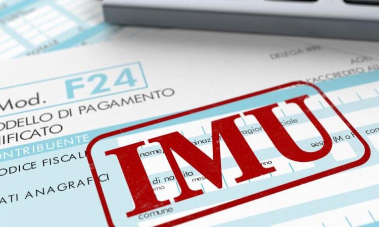 "Rottamare i tributi per sostenere l'economia reale": a Sarnano chiesta la convocazione del Consiglio "Rottamare i tributi per sostenere l'economia reale": a Sarnano chiesta la convocazione del Consiglio