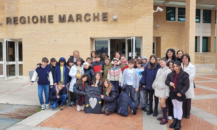 Montelupone sul podio regionale: la scuola "Madre Teresa di Calcutta" vince il concorso sulla Shoah