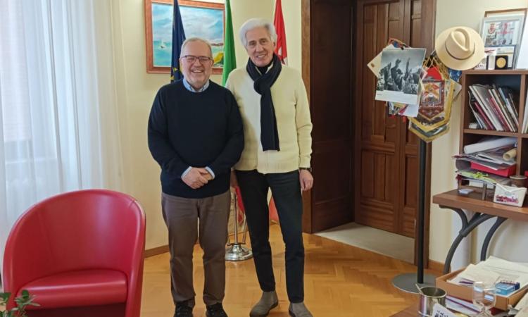 Macerata, riparte la raccolta del farmaco: ecco quando Macerata, riparte la raccolta del farmaco: ecco quando