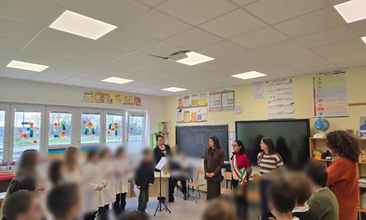 Un "seme" di libertà a Montecosaro: l'ippocastano di Anne Frank metterà radici alla scuola "Mandela"