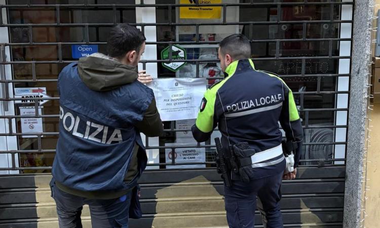 Vende alcolici a minorenni: chiuso negozio a Civitanova