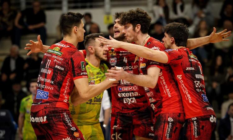 Quarto tie-break consecutivo per la Lube: i biancorossi espugnano il campo del Cisterna Volley