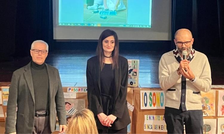"Dietro le quinte" di un libro illustrato: la Primaria di Mogliano-Petriolo incontra Chiara Ficarelli