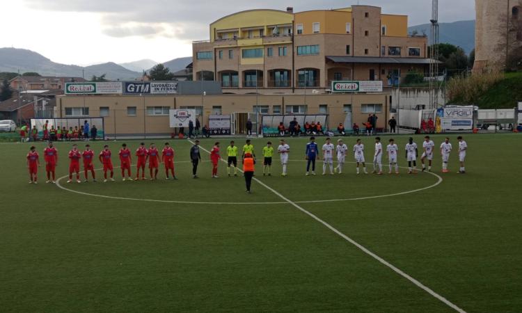 Aurora Treia e Azzurra Colli regalano spettacolo, ma non i gol: la finale si decide al ritorno Aurora Treia e Azzurra Colli regalano spettacolo, ma non i gol: la finale si decide al ritorno