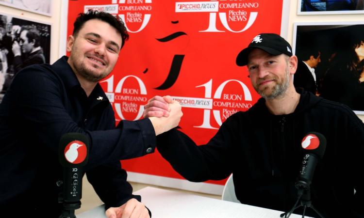La 'settimana santa' di Sanremo con Piero Romitelli: "Come vincere un'Olimpiade. Quel palco fa paura a tutti" (VIDEO) La 'settimana santa' di Sanremo con Piero Romitelli: "Come vincere un'Olimpiade. Quel palco fa paura a tutti" (VIDEO)