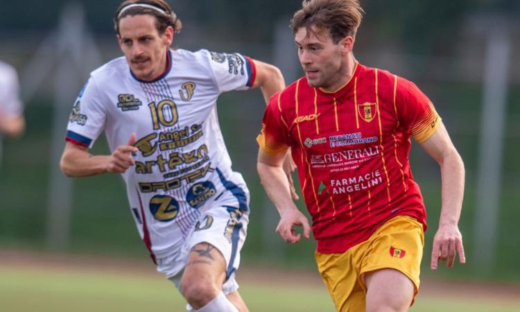 Recanatese ko al Tubaldi: l’Unipomezia vince 2-0 e la salvezza si allontana a nove punti Recanatese ko al Tubaldi: l’Unipomezia vince 2-0 e la salvezza si allontana a nove punti
