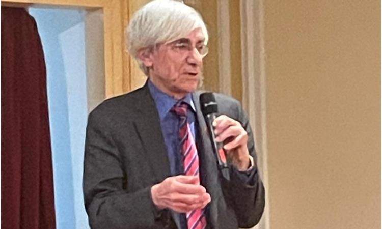 Angelo D'Orsi: "A Recanati un fatto grave. Nel Paese, un clima di censura" Angelo D'Orsi: "A Recanati un fatto grave. Nel Paese, un clima di censura"