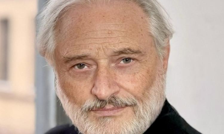 Castelraimondo, Amedeo Minghi apre il tour 2026 al Lanciano Forum