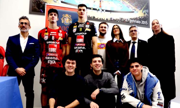 Lube e Unicam fanno squadra, nasce UNICAMACE: atleti e staff diventano mentori degli studenti (FOTO e VIDEO)