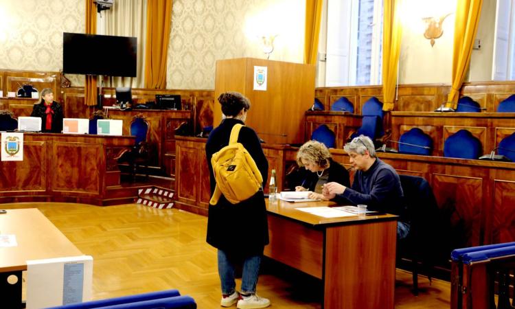Elezioni Provinciali, aggiornamento alle 18: oltre 500 votanti su 697