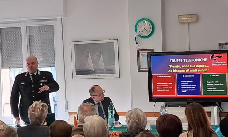 Prevenzione truffe, i Carabinieri incontrano gli anziani a Porto Potenza