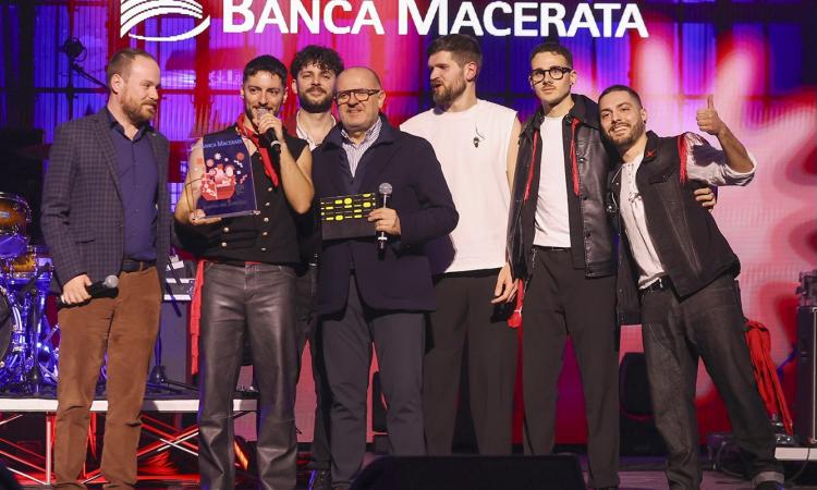 Musicultura 2026: XGIOVE vince il Premio del Pubblico, in gara anche il civitanovese Giovanni Neve