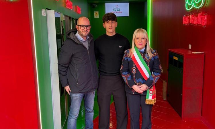 Nuovo punto ristoro H24 nel centro di San Severino: taglio del nastro per “E&S Vending”