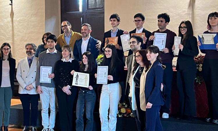 Recanati, il latino che premia: Mara Egidi tra i migliori d'Italia al Certamen di Pesaro