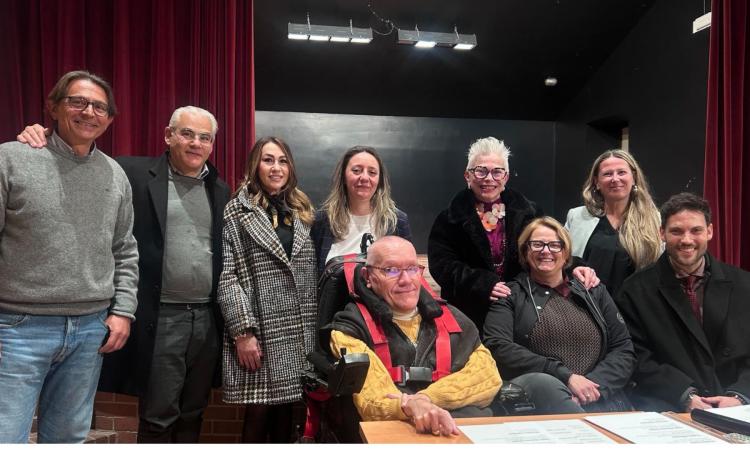 “Che cos’è l’amore?”: Michele Cesari presenta il suo quarto libro a Urbisaglia “Che cos’è l’amore?”: Michele Cesari presenta il suo quarto libro a Urbisaglia