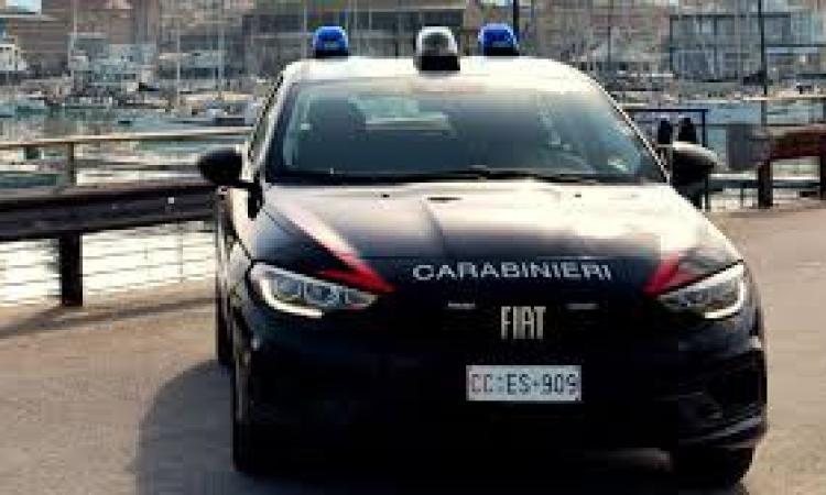 Civitanova, tradito dal nervosismo durante un controllo: 20enne nei guai per l'hashish