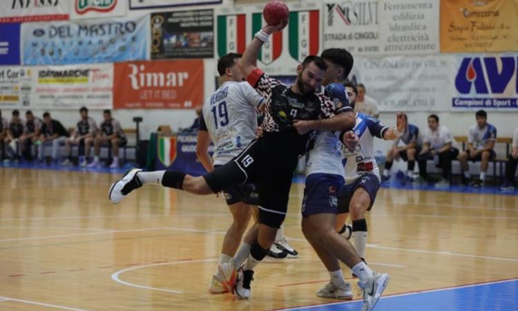 Pallamano: Macagi Cingoli, il derby infrasettimanale contro la Publiesse Chiaravalle vale la salvezza