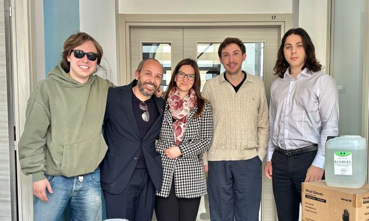 Civitanova, Anas dona materiale sanitario alla Caritas: "Aiuti pronti per chi ne farà richiesta" Civitanova, Anas dona materiale sanitario alla Caritas: "Aiuti pronti per chi ne farà richiesta"