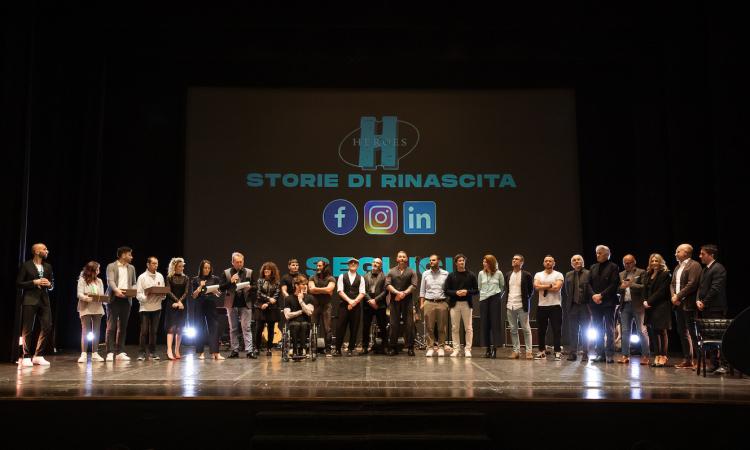 Il coraggio sale sul palco: al Lauro Rossi tornano gli "Heroes" della rinascita Il coraggio sale sul palco: al Lauro Rossi tornano gli "Heroes" della rinascita