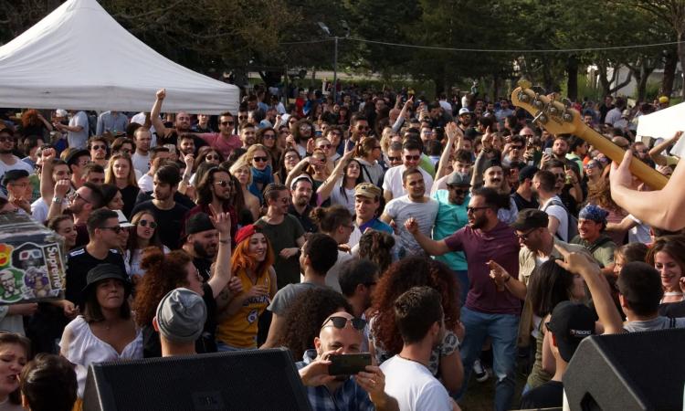 Fiastra, concerti e street food al lago: la festa del 25 aprile raddoppia, due giorni di musica e riflessione Fiastra, concerti e street food al lago: la festa del 25 aprile raddoppia, due giorni di musica e riflessione