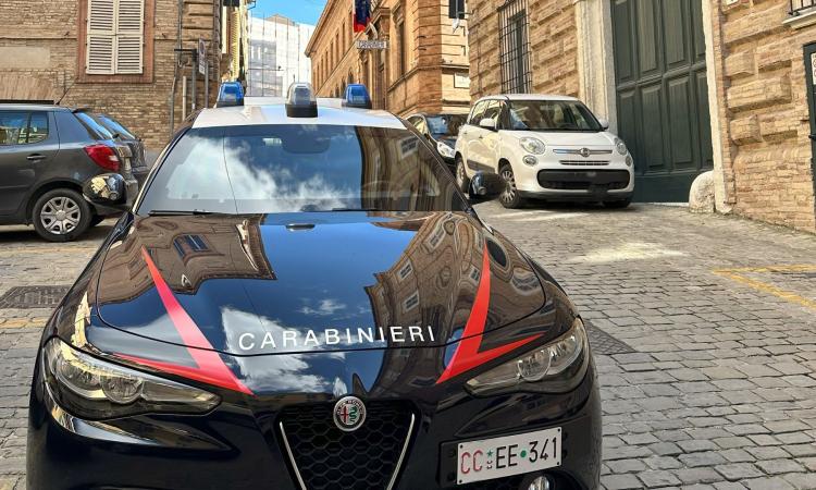 Controlli nel Maceratese: un denunciato per guida in stato di ebbrezza e un giovane segnalato per droga Controlli nel Maceratese: un denunciato per guida in stato di ebbrezza e un giovane segnalato per droga