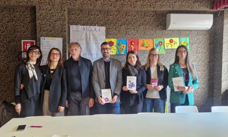 Sarnano, apre lo sportello antiviolenza: un nuovo presidio per le donne al Centro "La Sorgente" Sarnano, apre lo sportello antiviolenza: un nuovo presidio per le donne al Centro "La Sorgente"