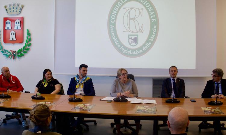 Camerino si prepara alla XLV Corsa alla Spada e Palio: 12 giorni di eventi e un volume celebrativo Camerino si prepara alla XLV Corsa alla Spada e Palio: 12 giorni di eventi e un volume celebrativo
