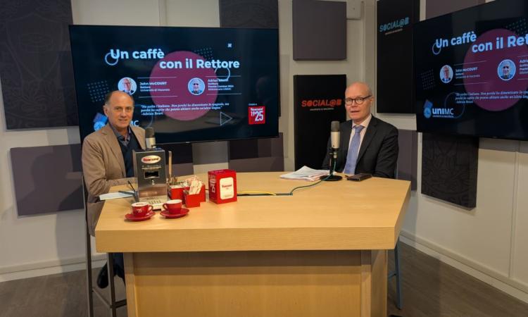 UniMc, da Buenos Aires a Macerata: Adrián N. Bravi si racconta con il rettore McCourt UniMc, da Buenos Aires a Macerata: Adrián N. Bravi si racconta con il rettore McCourt
