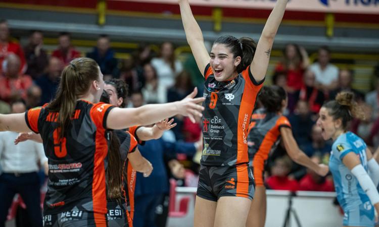 Nicole Piomboni ancora azzurra: la schiacciatrice della Cbf Balducci convocata in Nazionale Under 22 Nicole Piomboni ancora azzurra: la schiacciatrice della Cbf Balducci convocata in Nazionale Under 22