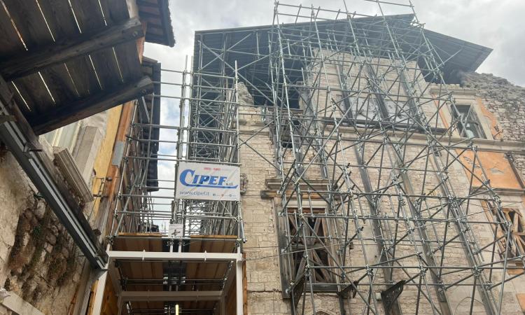 Visso, oltre 2 milioni in più per Palazzo Priori: il contributo sale a 6,3 milioni