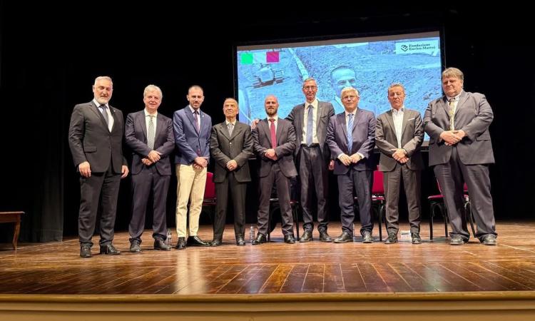 Matelica cuore della geopolitica: la "Settimana Matteiana" trionfa e riceve la medaglia del Senato