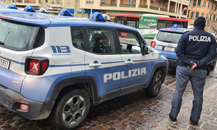 Furti d'auto in serie e inseguimenti: provvedimento del questore per un 20enne Furti d'auto in serie e inseguimenti: provvedimento del questore per un 20enne