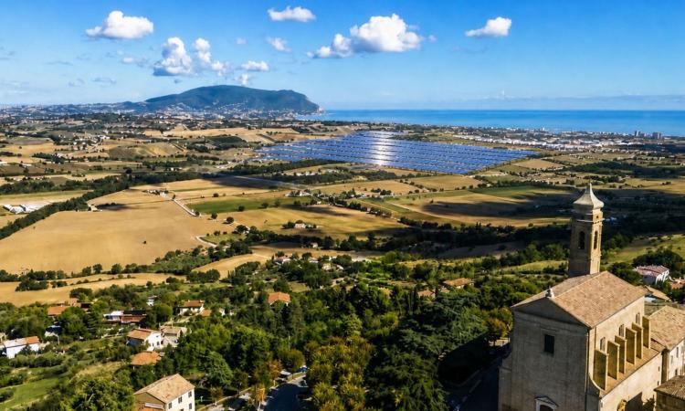 Potenza Picena, Fratelli d’Italia ribadisce:"Sì al fotovoltaico, no speculazione a discapito del paesaggio agricolo" Potenza Picena, Fratelli d’Italia ribadisce:"Sì al fotovoltaico, no speculazione a discapito del paesaggio agricolo"