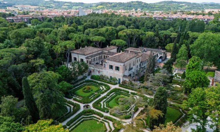 Giornata delle Dimore Storiche: porte aperte a Sarnano per scoprire Palazzo Rossi Giornata delle Dimore Storiche: porte aperte a Sarnano per scoprire Palazzo Rossi