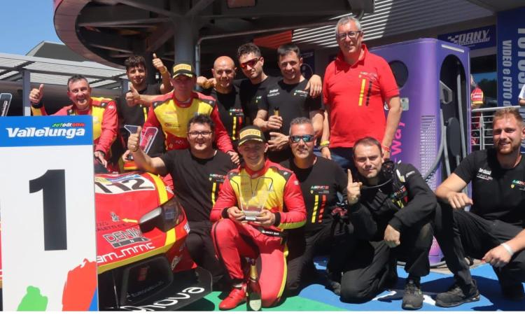 GT Italiano Sprint, capolavoro Mrnc12: la squadra civitanovese vola in classifica GT Italiano Sprint, capolavoro Mrnc12: la squadra civitanovese vola in classifica