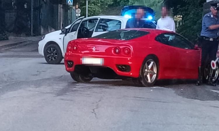 incidente-ferrari-macerata-via-dei-velini