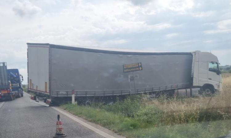 regina-camion-intraversato
