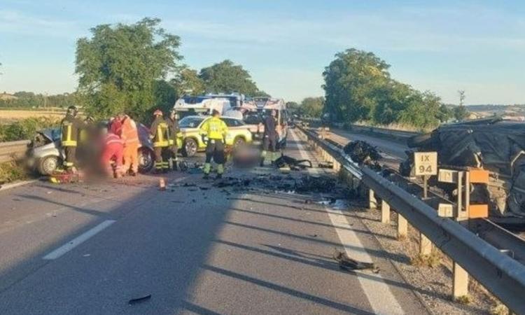 Incidente-mortale-superstrada Incidente-mortale-superstrada