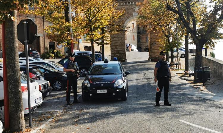 carabinieri-loro-piceno