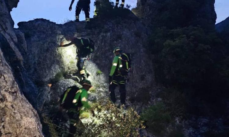 Pioraco, bloccati sulla "Via Alvap" al Monte Primo: due escursionisti recuperati con l'elicottero Pioraco, bloccati sulla "Via Alvap" al Monte Primo: due escursionisti recuperati con l'elicottero
