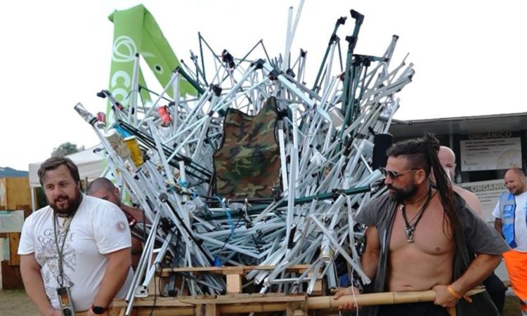 Trono Rubbishart Trono Rubbishart