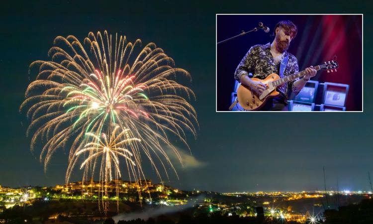 San Marone, gran finale a Civitanova Alta: Tony Esposito e Filippo Graziani, poi i fuochi d'artificio San Marone, gran finale a Civitanova Alta: Tony Esposito e Filippo Graziani, poi i fuochi d'artificio