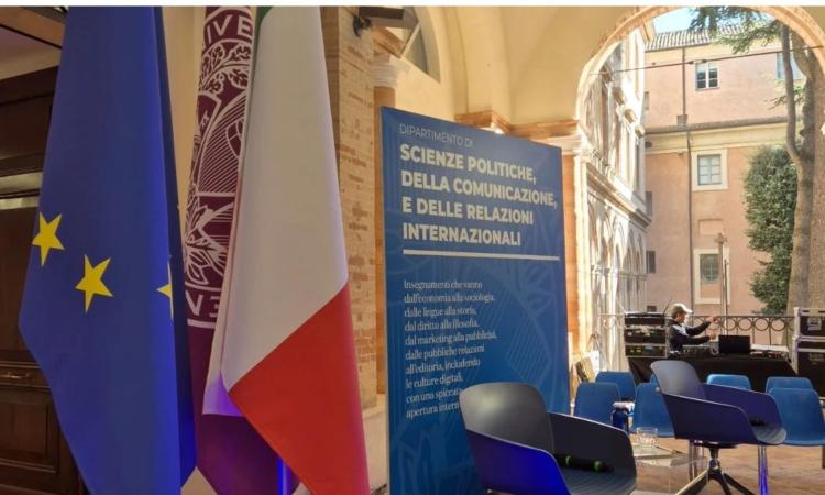 Università di Macerata, il presidente della Consulta Giovanni Amoroso inaugura l'anno didattico Università di Macerata, il presidente della Consulta Giovanni Amoroso inaugura l'anno didattico