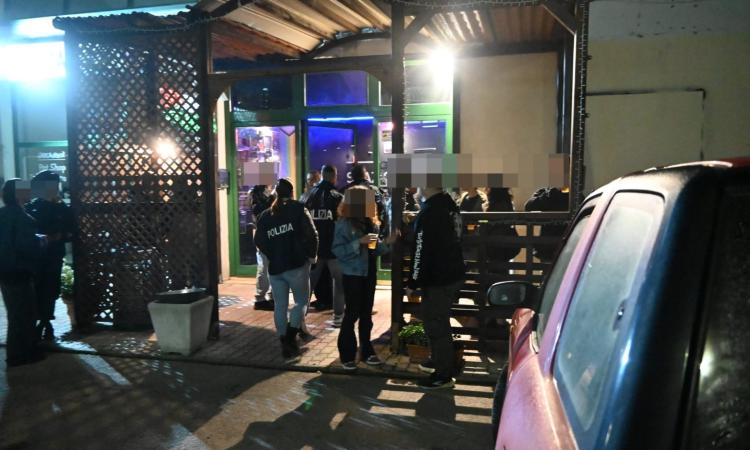 festa_abusiva_circolo_recanati