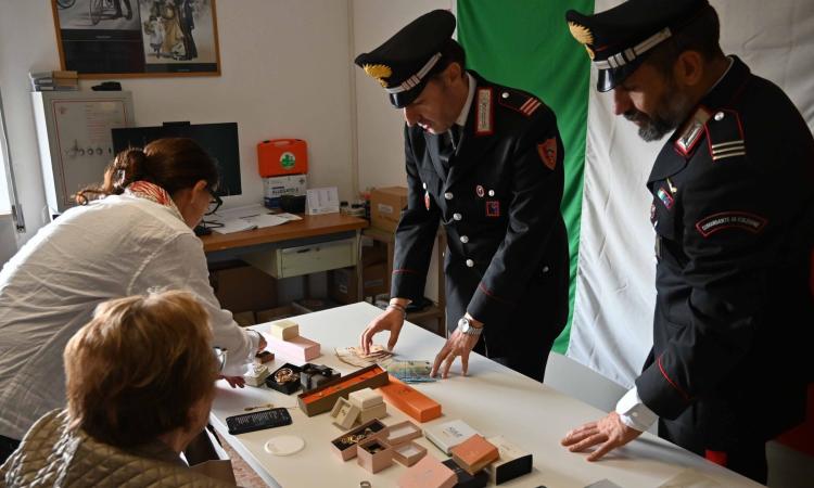 truffa_montecassiano_postino" truffa_montecassiano_postino"